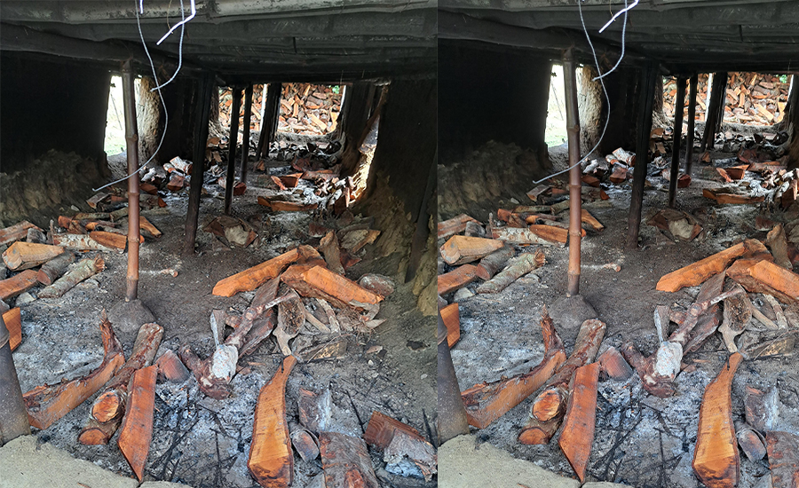 পাইকগাছায় প্রকাশ্যে কাঠ পুড়িয়ে চিংড়ি শুকানো-ধোঁয়ায় অতিষ্ঠ এলাকাবাসী