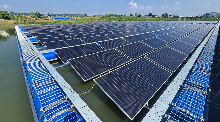 দেশের সর্ববৃহৎ ভাসমান সৌর বিদ্যুৎ প্ল্যান্ট এখন ওয়ালটনে