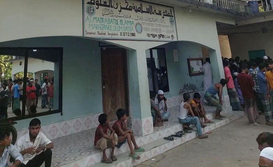 সোনাইমুড়ী ক্রিকেট খেলা নিয়ে তর্ক, মাদরাসাছাত্রকে গলা কেটে হত্যা