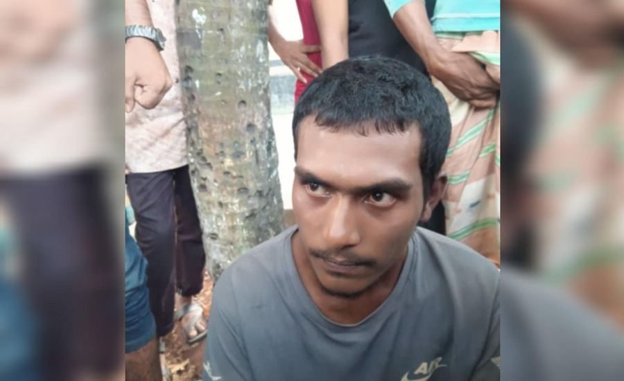 তাড়াশে খেলনা পিস্তল দেখিয়ে ছিনতাইয়ের চেষ্টা, জনতার হাতে আটক