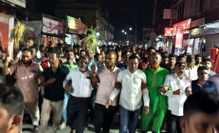 খুলনা-৬ আসনে ধানের শীষের প্রার্থী মনিরুল হাসান বাপ্পির পক্ষে পাইকগাছায় মিছিল সমাবেশ 