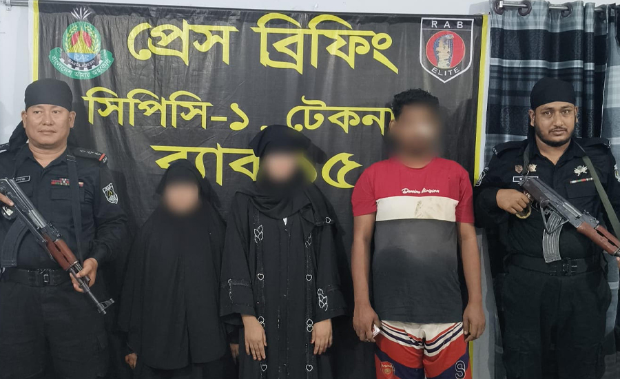 সাগর পথে মালয়েশিয়া যাওয়ার প্রস্তুতিকালে ৩ রোহিঙ্গা উদ্ধার