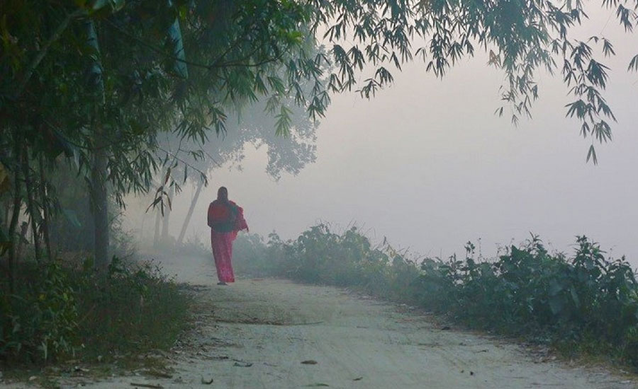 হিমেল হাওয়ায় কাঁপছে পঞ্চগড়, তাপমাত্রা ১২ ডিগ্রির ঘরে