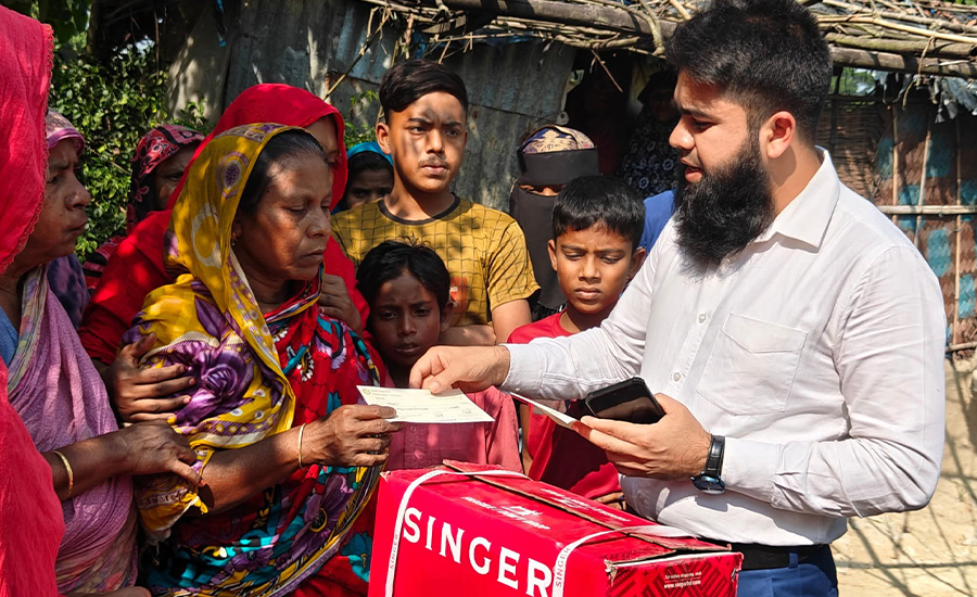 আমরা টেহা চাই না, আমার বাবারে যারা মারছে গো, তাগর  ফাঁসি চাই: জুলহাসের মা 