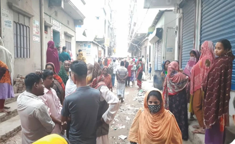 মায়ের গলাকাটা মরদেহের পাশেই পড়ে ছিল আহত বাবা, মেয়ে পুলিশ হেফাজতে