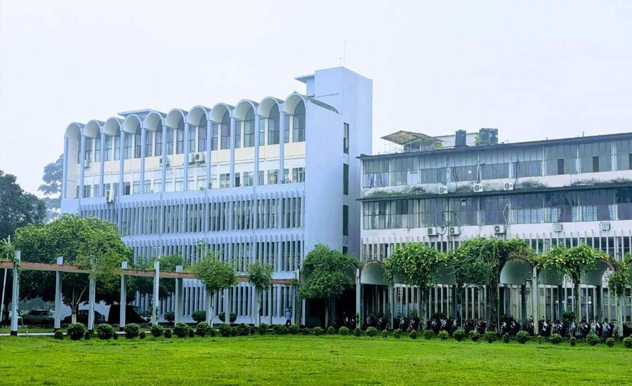 উজিরপুরে অবাধে অতিথি পাখি শিকার, খোলা বাজারে প্রকাশ্যে বিক্রি, তদারকির অভাবে ক্ষোভ স্থানীয়দের