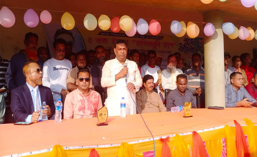 কপিলমুনি ফুটবল খেলার উদ্বোধনী অনুষ্ঠানে: মনিরুল হাসান বাপ্পী 