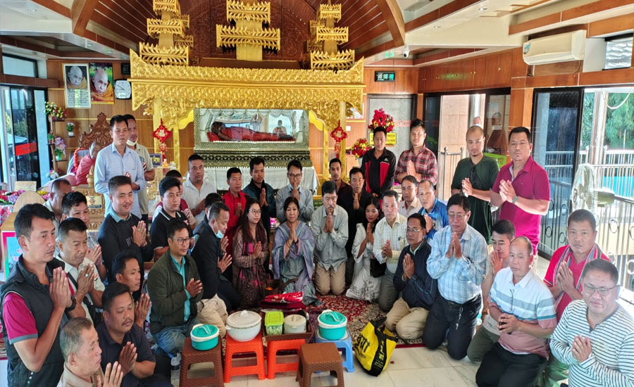 রাজবন বিহারে খালেদা জিয়ার আরোগ্য কামনায় দীপেন দেওয়ান