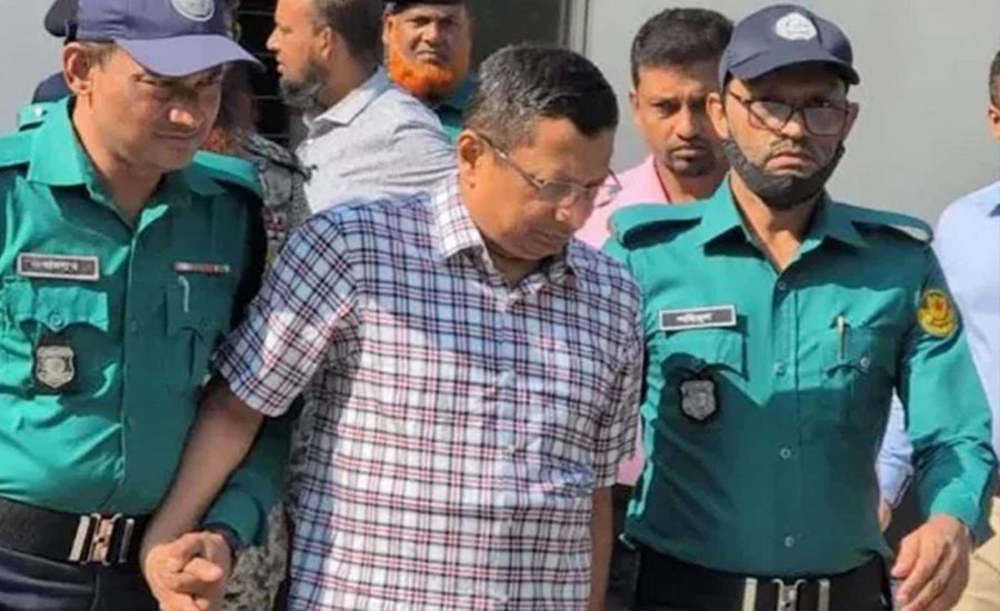 ট্রাইব্যুনালে আনা হয়েছে রাজসাক্ষী সাবেক আইজিপি মামুনকে