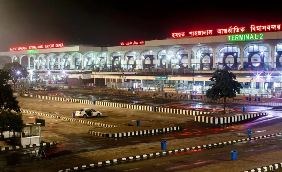 হযরত শাহজালাল বিমানবন্দরে আগুনের ধোঁয়া, আতঙ্কিত যাত্রীরা