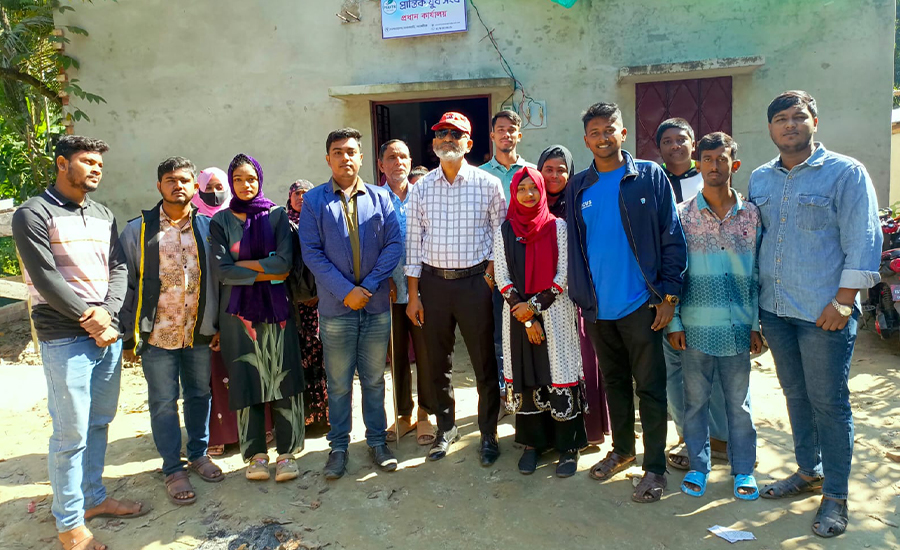 প্রান্তিক যুব সংঘের কার্যালয় পরিদর্শন করলেন সদর উপজেলা যুব উন্নয়ন কর্মকর্তা