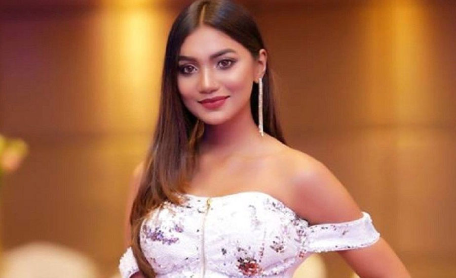 ব্ল্যাকে দ্যুতি ছড়ালেন সুনেরাহ