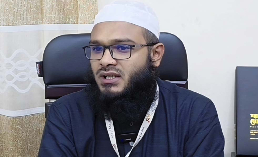 নারী নির্যাতন মামলায় ‘আইডিয়াল ম্যারেজ ব্যুরো’র প্রতিষ্ঠাতা মামুনুর রশিদ কাসেমী গ্রেপ্তার