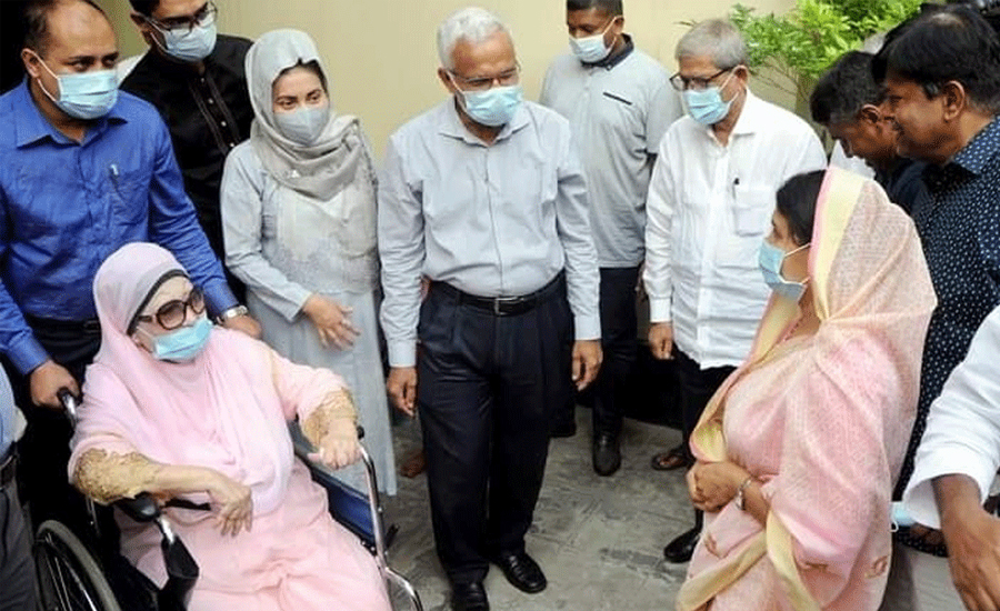 হাসপাতালে ভর্তি খালেদা জিয়া