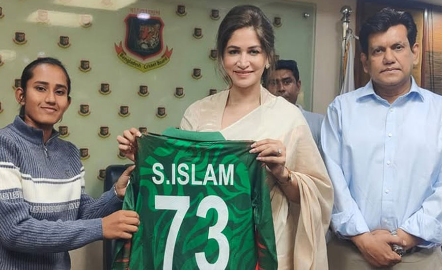 নারী অনূর্ধ্ব-১৯ দলের সঙ্গে শুভেচ্ছা বিনিময়, যা বললেন রুবাবা