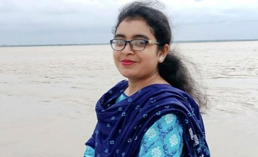 মরণব্যাধি জয় করে বিসিএস ক্যাডার হলেন প্রিয়াংকা