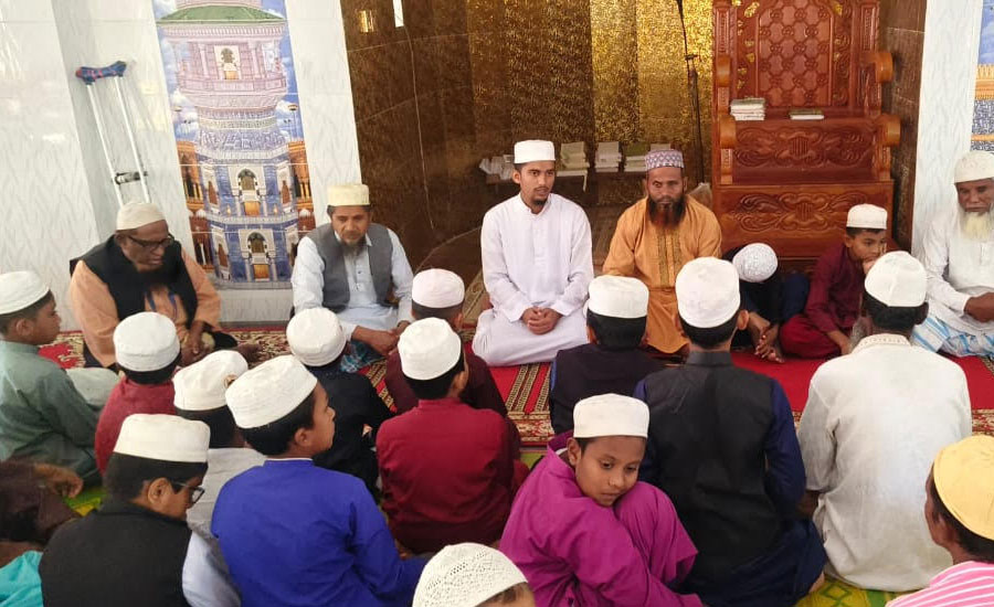 আলফাডাঙ্গায় দেশনেত্রী বেগম খালেদা জিয়া'র রোগমুক্তি কামনায় দোয়া ও মিলাদ মাহফিল অনুষ্ঠিত 