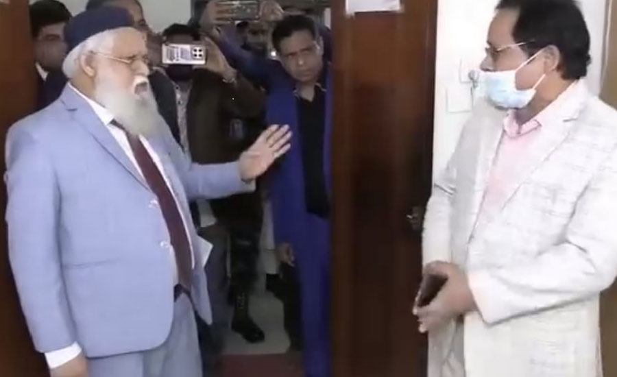 মমেকে ডিজি-চিকিৎসক বাকবিতন্ডা