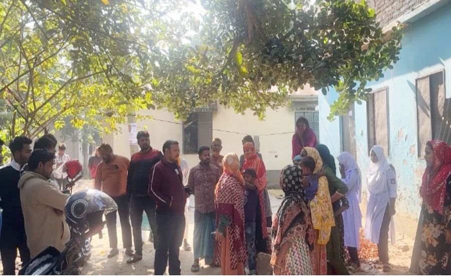 পূবাইলে নারীকে মারধর করে স্বর্ণালংকার লুটের অভিযোগ উঠেছে