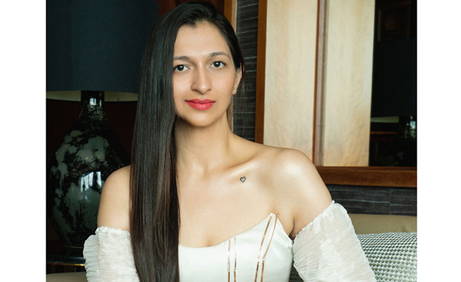 বাবা-ভাইসহ অভিনেত্রী গ্রেপ্তার