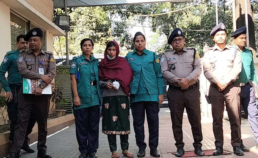 মোহাম্মদপুরে মা-মেয়ে হত্যা: গৃহকর্মী ৬ দিন, তাঁর স্বামী ৩ দিনের রিমান্ডে