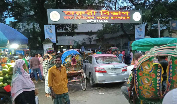 রাজধানীতে সিটি করপোরেশনের গাড়ির ধাক্কায় দুই বিশ্ববিদ্যালয় শিক্ষার্থী নিহত