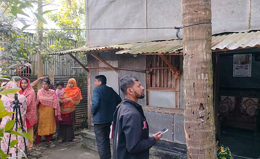 ওসমান হাদির গ্রামের বাড়িতে চুরি
