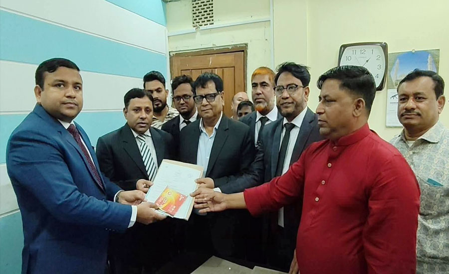 সংসদে ফেরার প্রস্তুতি: খাগড়াছড়ি-২৯৮ আসনে বিএনপির মনোনয়ন সংগ্রহ করলেন ওয়াদুদ ভূইয়া