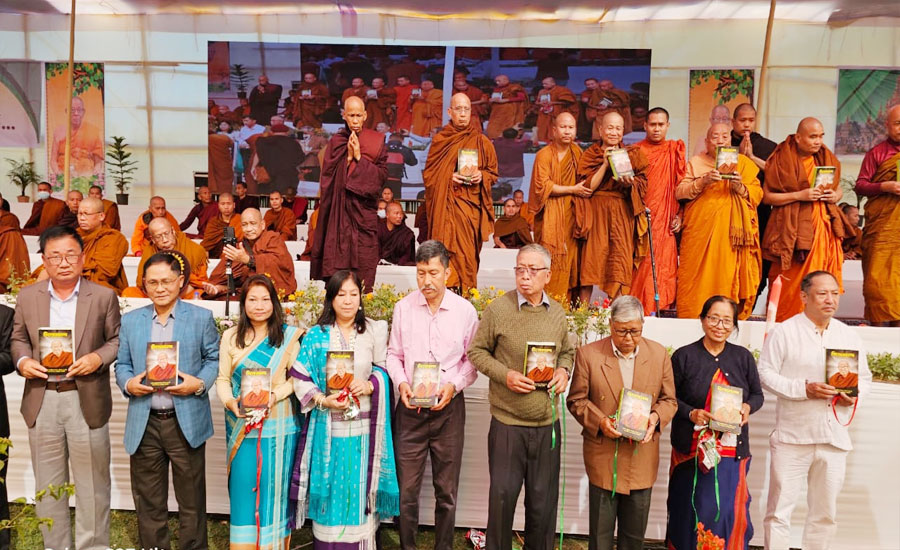 শ্রদ্ধা ও প্রার্থনায় সংঘরাজ ভদন্ত তিলোকানন্দ মহাথেরোর জাতীয় অন্ত্যেষ্টিক্রিয়া শুরু