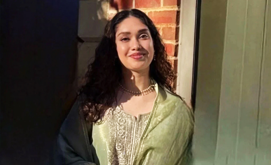 ১৩ বছর বয়সে বাবার সাথে নির্বাসিত জাইমা ফিরছেন দেশে