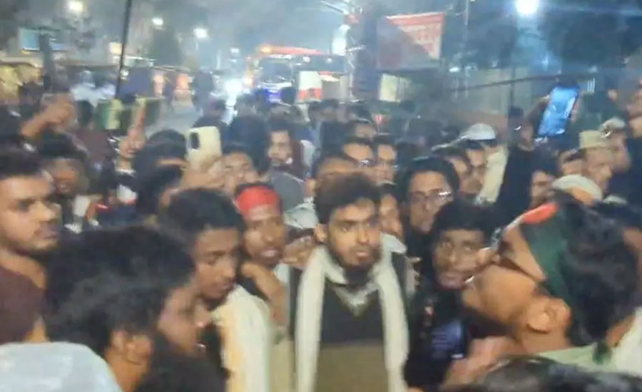 শাহবাগ মোড় অবরোধ