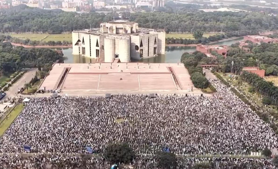 সংসদ প্লাজায় পৌঁছেছে ওসমান হাদির লাশ, লাখো মানুষের ঢল