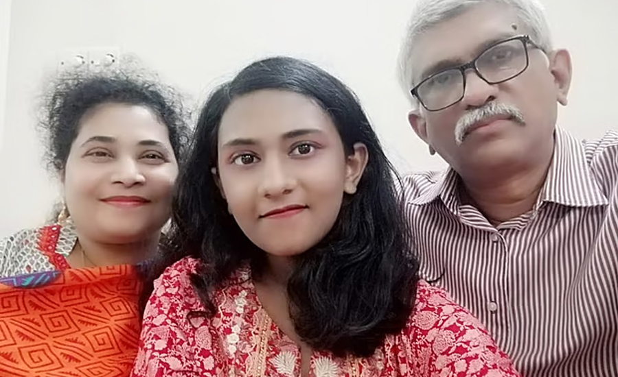 এবার ‘ভিউ ব্যবসায়ীদের কবলে’ বাবা