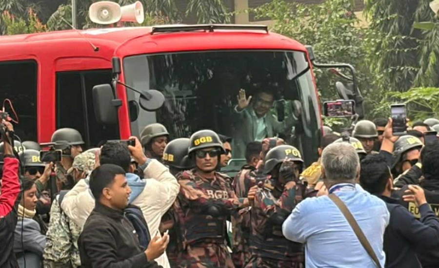 বিমানবন্দর ত্যাগ করলেন তারেক রহমান