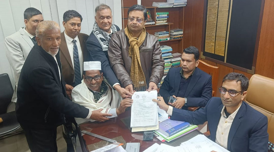 বাগমারায় ধানের শীষের প্রার্থী ডিএম জিয়ার মনোনয়ন ফরম দাখিল 