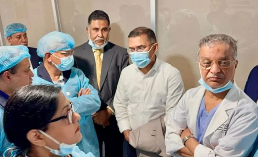 মায়ের মরদেহ দেখে হাসপাতাল ছাড়লেন বিষন্ন তারেক রহমান