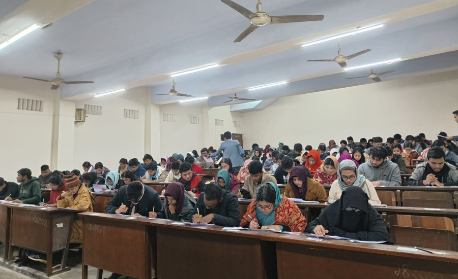 বাকৃবিতে ২০২৫-২৬ শিক্ষাবর্ষের কৃষি গুচ্ছ ভর্তি পরীক্ষা সম্পন্ন, উপস্থিতি ৮৯ দশমিক ৮ শতাংশ