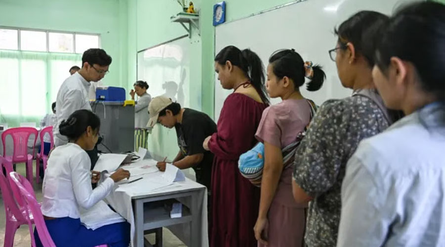 মিয়ানমারে চলছে সামরিক বাহিনী পরিচালিত নির্বাচনের দ্বিতীয় পর্বের ভোট