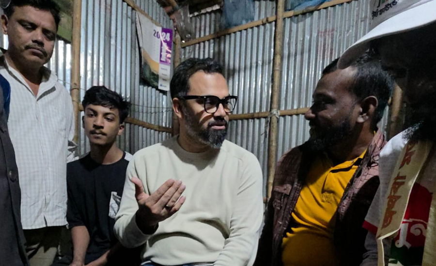 পল্লবীতে শহীদ মিরাজ ও শুভর পরিবারের পাশে আমিনুল হক