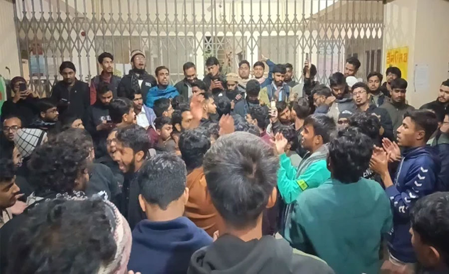 মধ্যরাতে উত্তাল শাবিপ্রবির ক্যাম্পাস