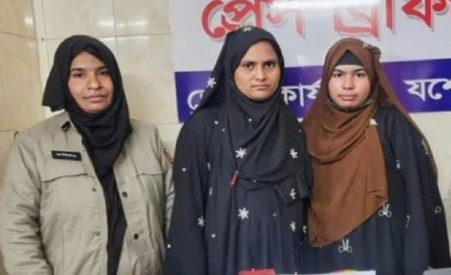 ১৪ হাজার ইয়াবাসহ দুই রোহিঙ্গা নারী আটক