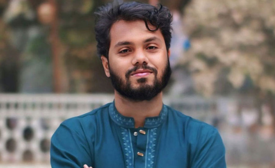 ওসমান হাদিকে নিয়ে স্ত্রীর ফেসবুক পোস্ট