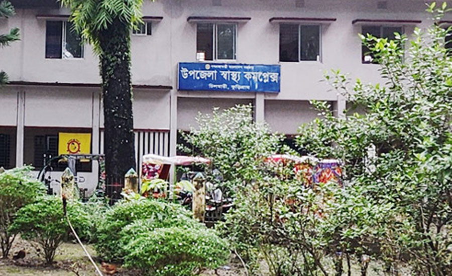 স্ত্রীর পরকীয়া প্রেমিককে স্বামীর ছুরিকাঘাত