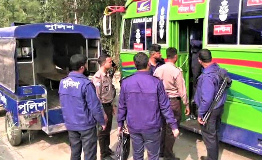 চলন্ত বাসে রাতভর গণধর্ষণ, অতঃপর 