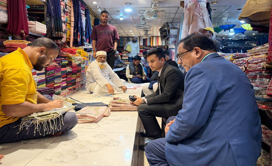 ‎দেশি পণ্যকে বিদেশি বলে বিক্রি ঈদগাঁও বাজারে মোবাইল কোর্টের কঠোর অভিযান