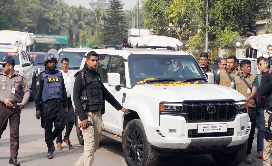 তারেক রহমানের গাড়িতে খাম রেখে পালাল বাইকার, কী ছিল তাতে