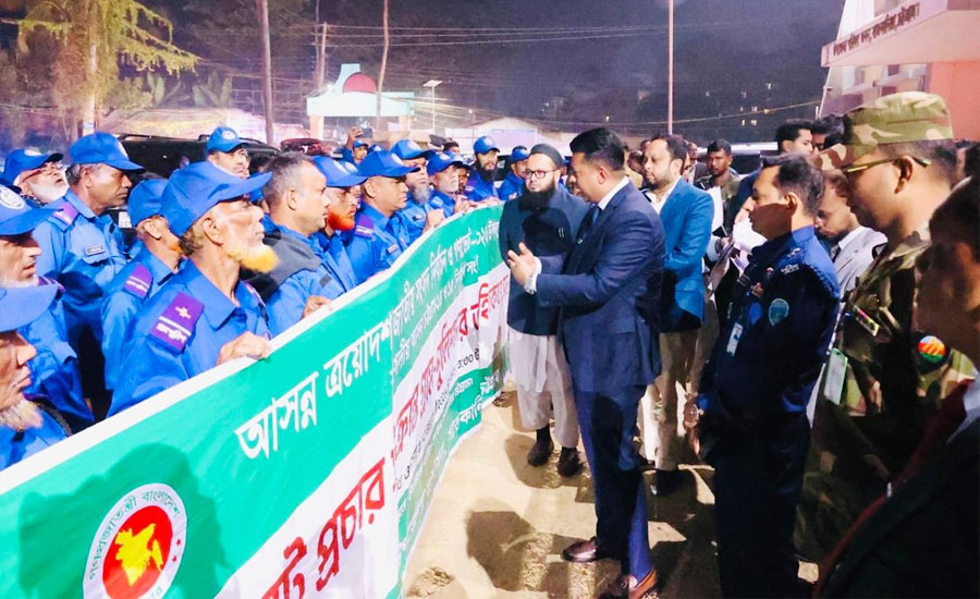 ডিসি জাহিদের উদ্যোগে মুগ্ধ, ধন্যবাদ জানাতে হাজির লেখক