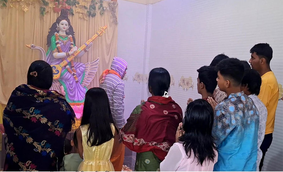 দুর্গাপুরে সরস্বতী পূজা অনুষ্ঠিত
