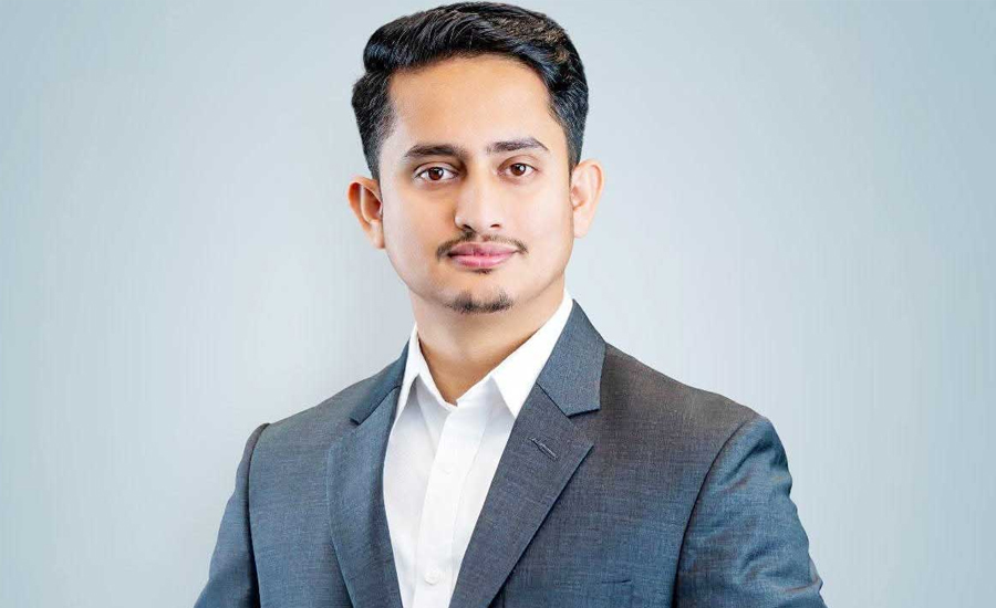 জোটপ্রধানকে স্বাগত জানিয়ে বিলবোর্ড করায় সারজিসকে কারণ দর্শানোর নোটিশ