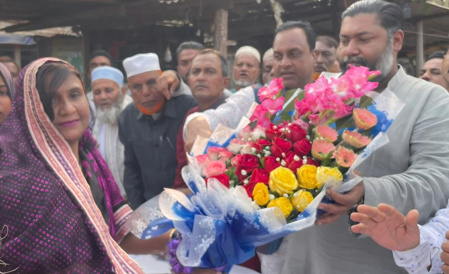 বিএনপিতে যোগ দিলেন মহিলা আওয়ামী লীগের নেত্রী অ্যাডভোকেট আঞ্জুমানারা বেগম